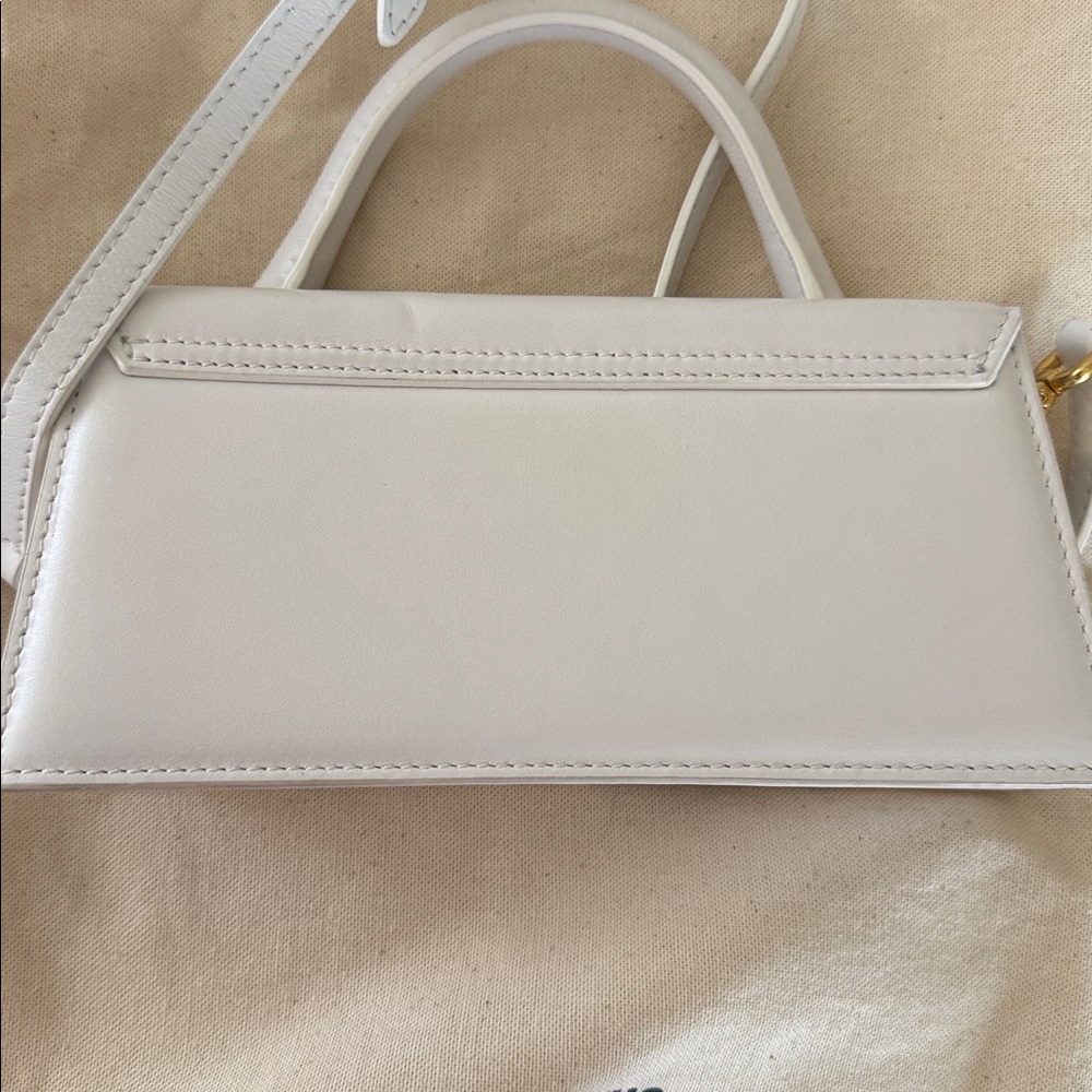 Jacquemus White Mini Bag with Gold Logo - Picture 6 of 8